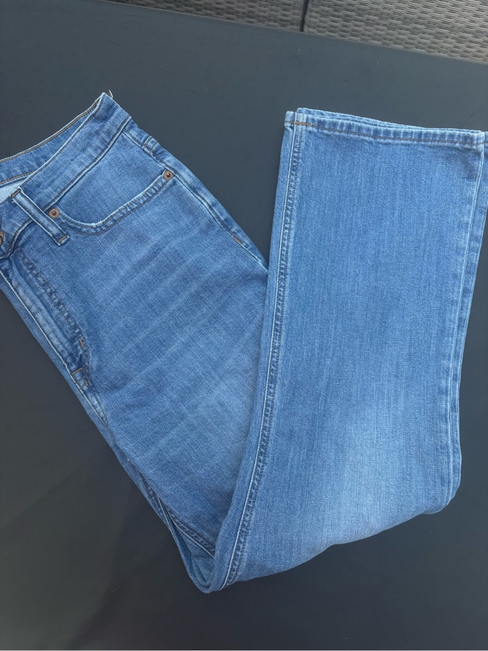 J.Crew Mid-Rise Flare Crop Jeans - Size 29 - Picture 2 of 7
